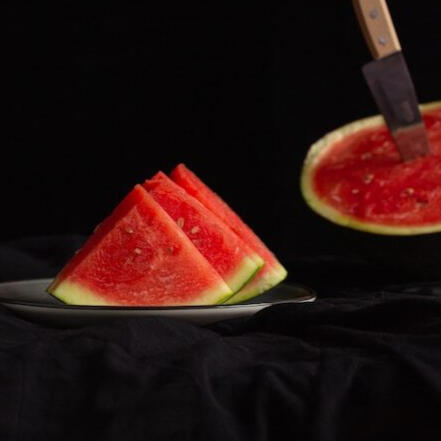 Sliced Watermelon This juicy, fresh-cut Allagan watermelon makes the perfect summer treat. Eat it fast or it will follow you home